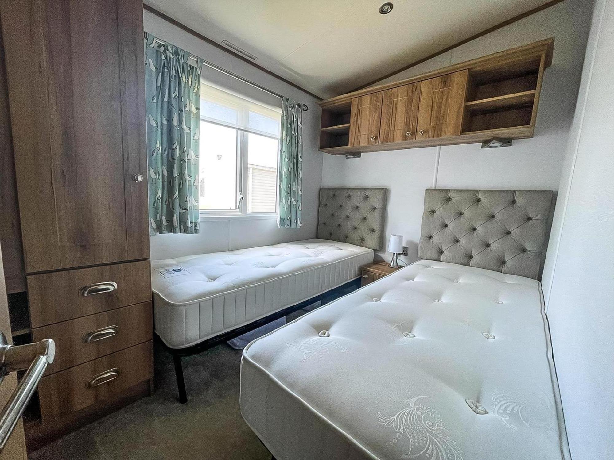 Beautiful Caravan With Decking At Carlton Meres Holiday Park, Suffolk Ref 60022M Saxmundham Exteriér fotografie